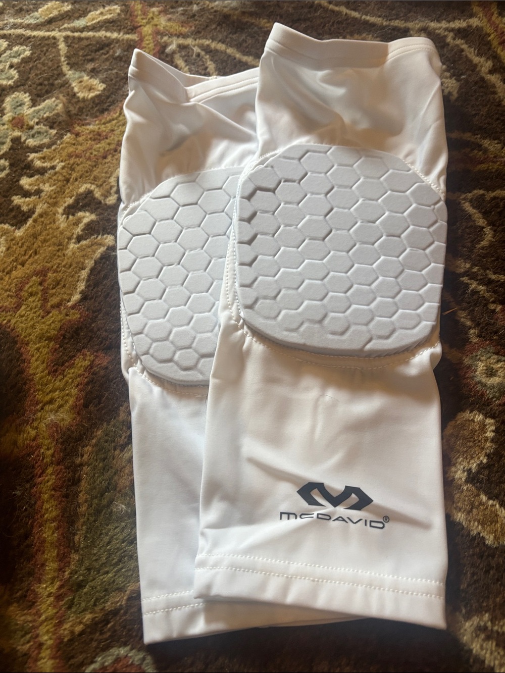 New Without Tag Adult Hex McDavid Leg Sleeves XL